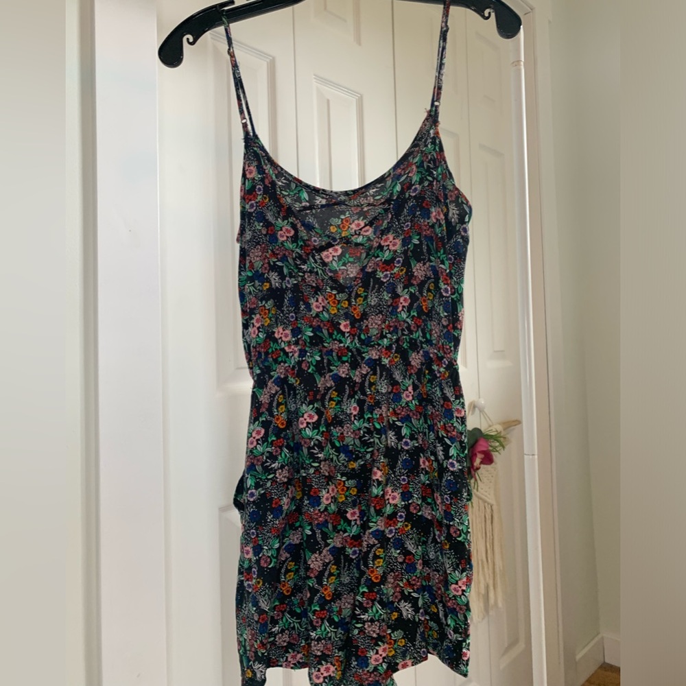 Floral Romper w/ Pockets - S